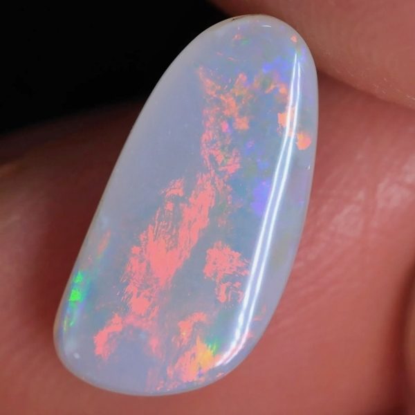 2.05CT EXCELLENT 100% NATURAL LIGHTNING RIDGE LIGHT OPAL