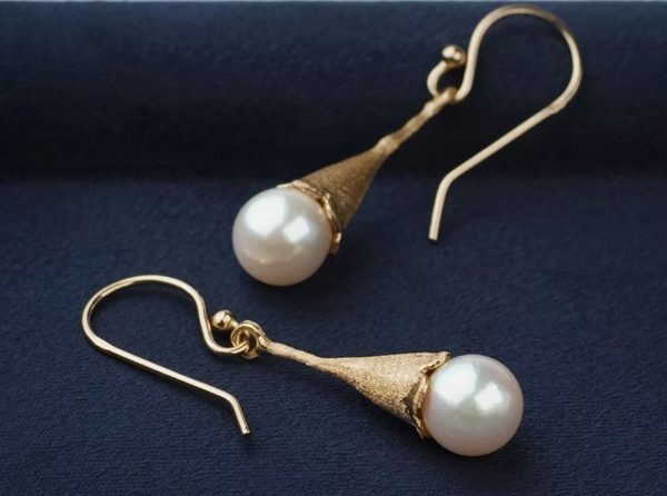 GENUINE CREAM WHITE AKOYA JAPANESE SALTWATER PEARL 925 SILVER EARRINGS