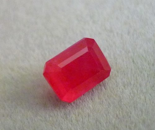 1.20CT RARE VIVID RED COLOR BRAZILIAN RHODONITE