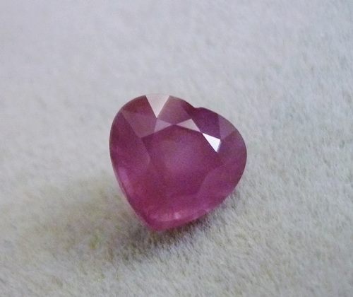 1.93CT 優れた天然ピンクスピネル