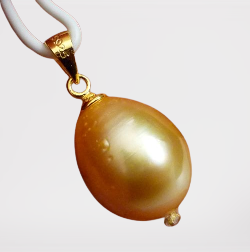GORGEOUS CULTURED TOP GOLDEN SOUTH SEA DROP PEARL PENDANT