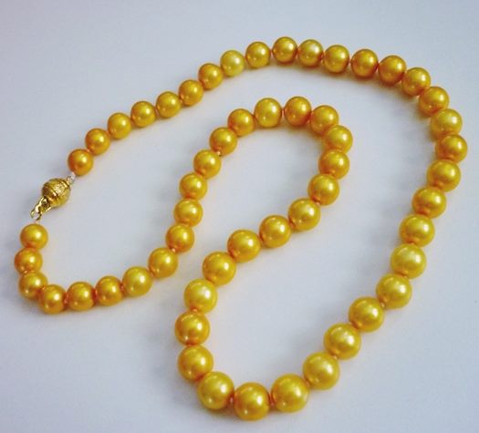 CULTURED GOLDEN ROUND PEARLS NECKLACE 18 INCHES LONG