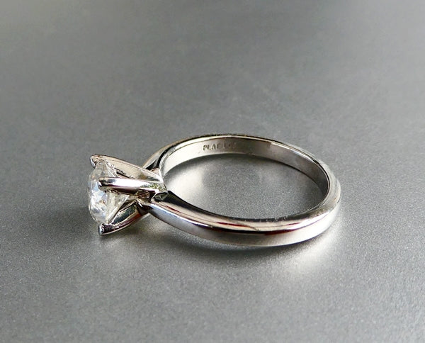 0.66 CT 認定 100% 天然ソリティア ラウンド ダイヤモンド ソリッド プラチナ リング 3.80gr