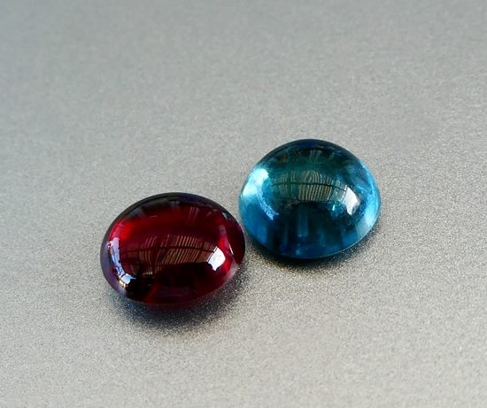 2.61CT 優れたラウンドキャブ ブルー & レッド ビルマ スピネル ペア