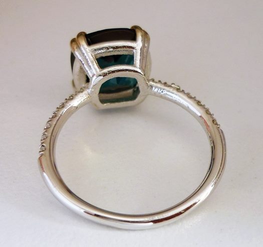 2.75CT BLUE COLOUR STONE & DIAMOND 14K SOLID WHITE GOLD RING