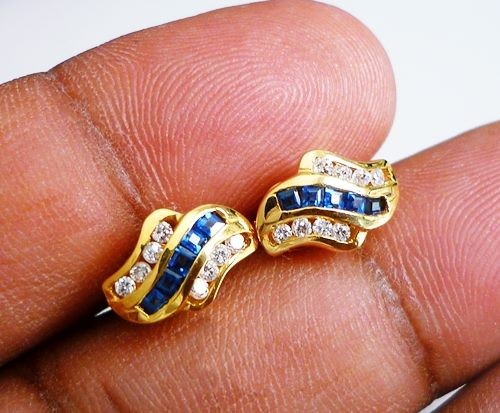 2.90gr CLASSY BLUE SAPPHIRE 14KT SOLID YELLOW GOLD EARRINGS