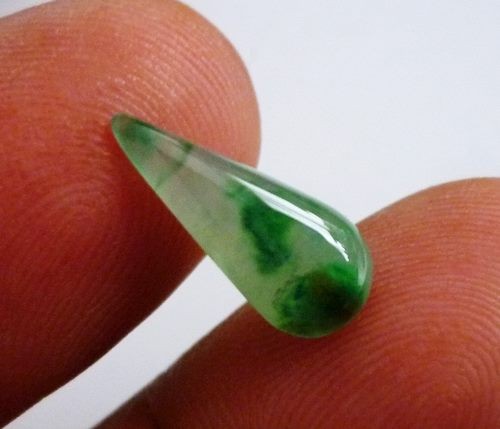 2.95CT UNTREATED GREEN NATURAL A GRADE JADEITE