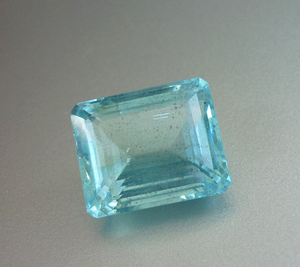 20.62CT CERTIFIED UNTREATED HUGE 100% NATURAL BLUE AQUAMARINE