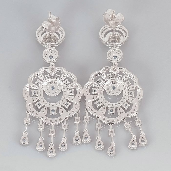 4.08 CT まばゆいホワイト & ブルー ダイヤモンド 10KT ソリッド ホワイト ゴールド イヤリング