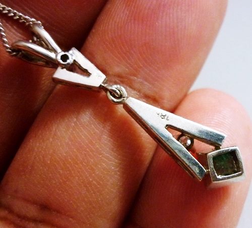 優れたエメラルド & ダイヤモンド 18K ソリッド ホワイト ゴールド ペンダント ネックレス