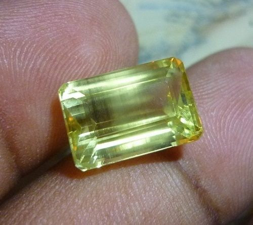 7.05CT GORGEOUS NATURAL YELLOW BERYL (HELIODOR)
