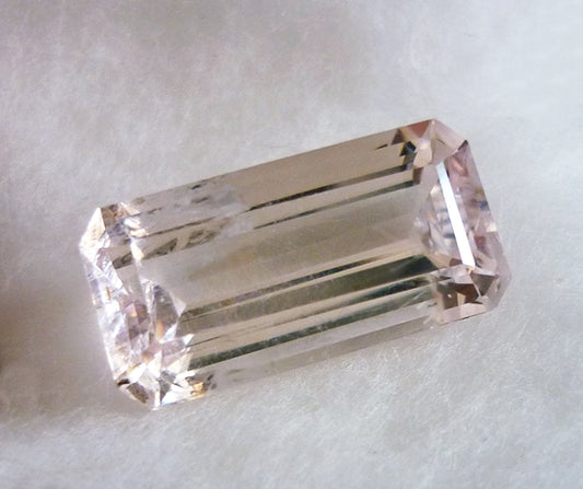 8.07CT UNHEATED EXCELLENT HUGE OCTAGON 100% NATURAL PINK MORGANITE