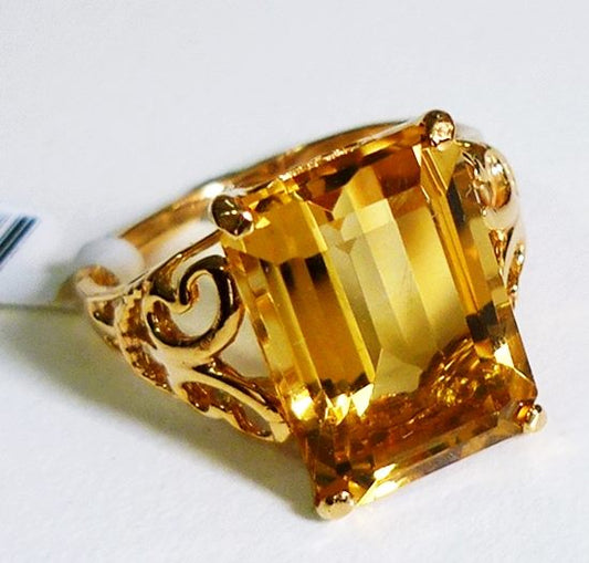 8.67CT GORGEOUS YELLOW CITRINE 10K SOLID YELLOW GOLD RING