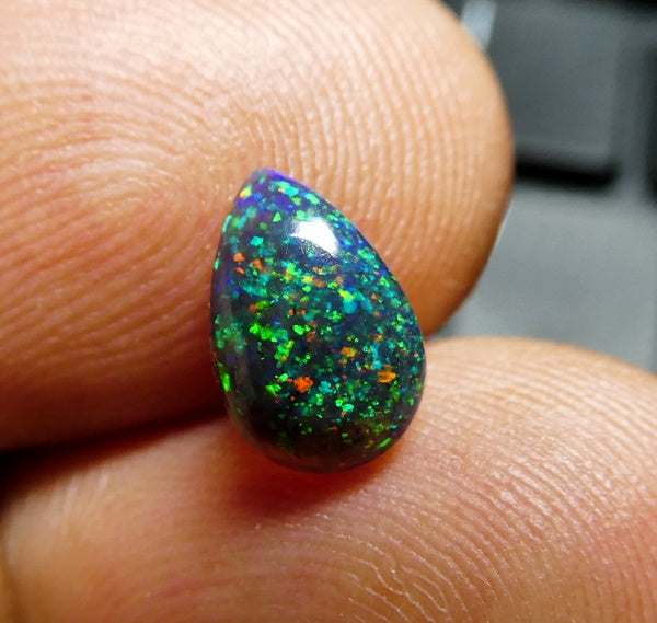 0.75CT UNHEATED 100% NATURAL BEAUTIFUL PIN FIRE CRYSTAL OPAL