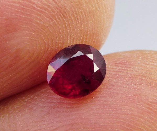 0.84CT RAVISHING 100% NATURAL BLOOD RED RUBY