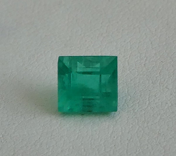 1.16CT SPLENDID PRINCESS CUT 100% NATURAL GREEN ZAMBIAN EMERALD