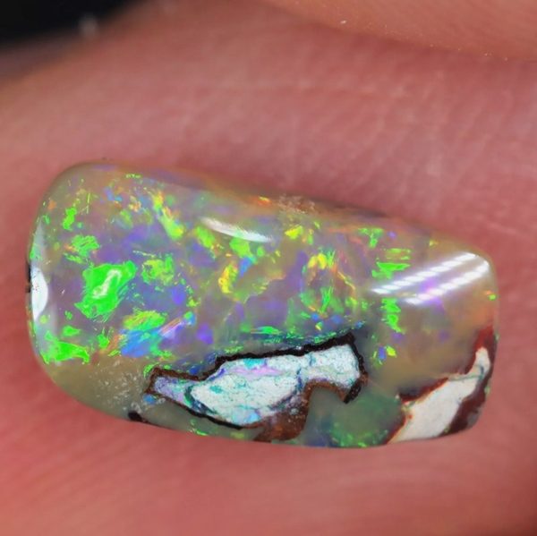 1.39CT EXCELLENT UNIQUE NATURAL AUSTRALIAN BOULDER OPAL