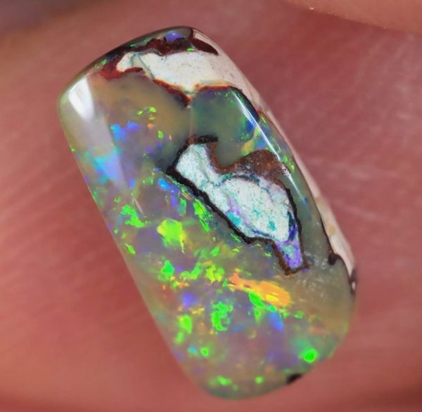 1.39CT EXCELLENT UNIQUE NATURAL AUSTRALIAN BOULDER OPAL