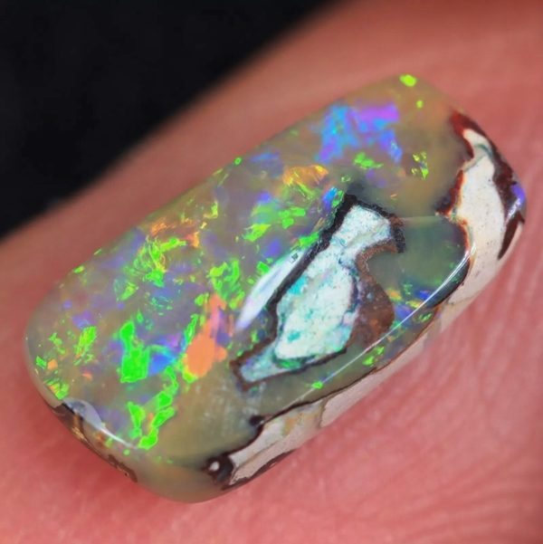 1.39CT EXCELLENT UNIQUE NATURAL AUSTRALIAN BOULDER OPAL
