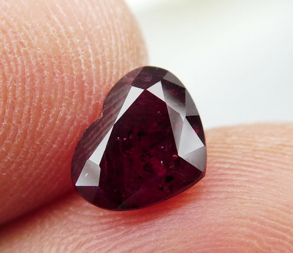 1.73CT UNHEATED HEART CUT 100% NATURAL BLOOD RED RUBY