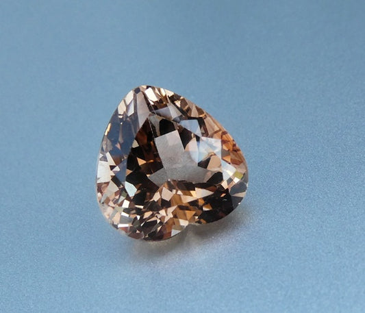 13.12CT BRILLIANT HEART CUT 100% NATURAL PINKISH BROWN IMPERIAL TOPAZ