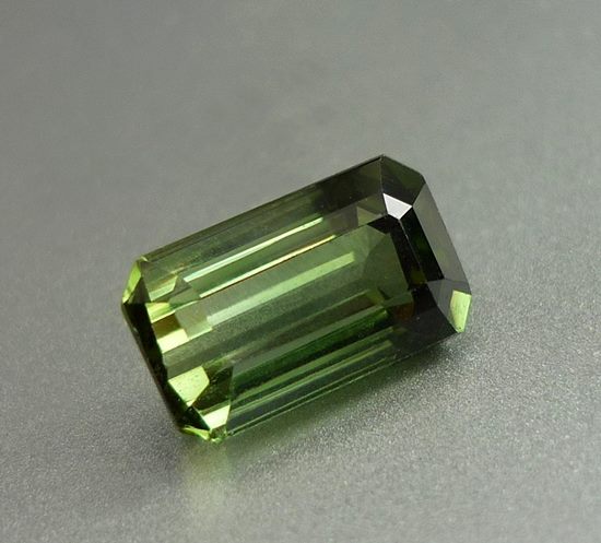 2.23CTS EXCELLENT 100% NATURAL GREEN COPPER BEARING CUPRIAN TOURMALINE