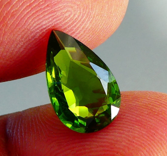 2.72CT UNHEATED SPLENDID HUGE PEAR 100% NATURAL GREEN TOURMALINE