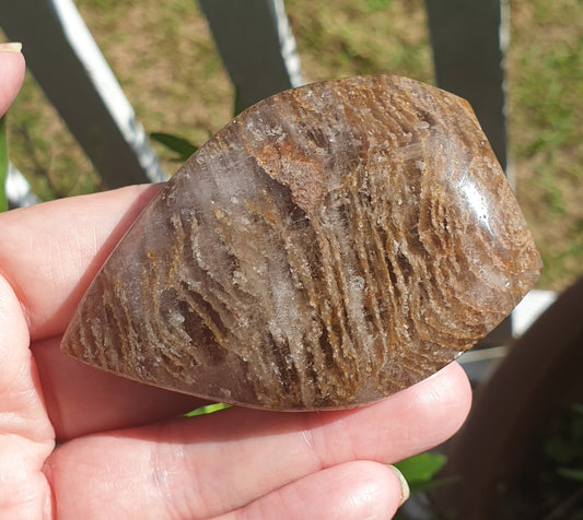 THOUSAND LAYER GARDEN QUARTZ FREEFORM 100.55G