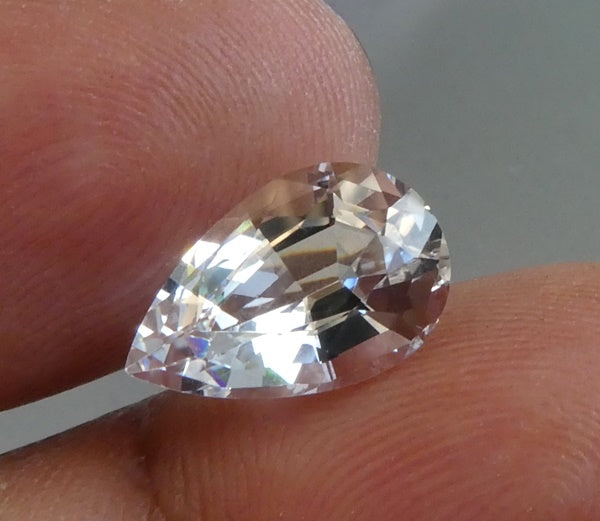 3.31CT GORGEOUS PEAR 100% NATURAL PALE PEACH PINK MORGANITE