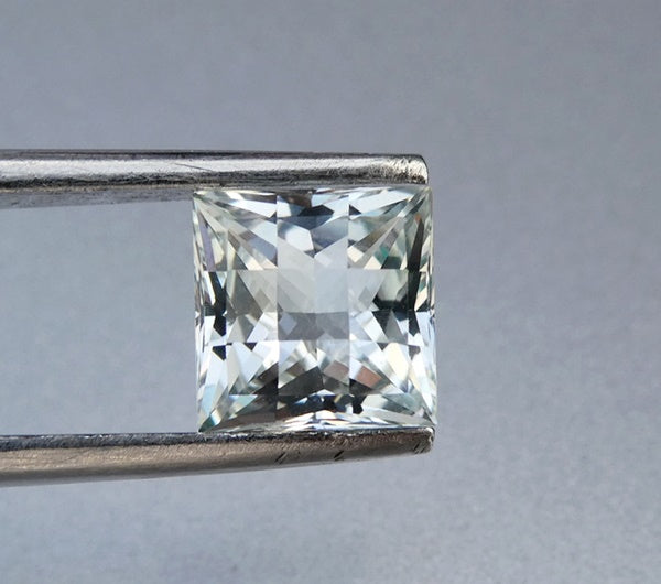 4.13CT UNHEATED RADIANT CUT 100% NATURAL DAZZLING LIGHT GREEN TOPAZ