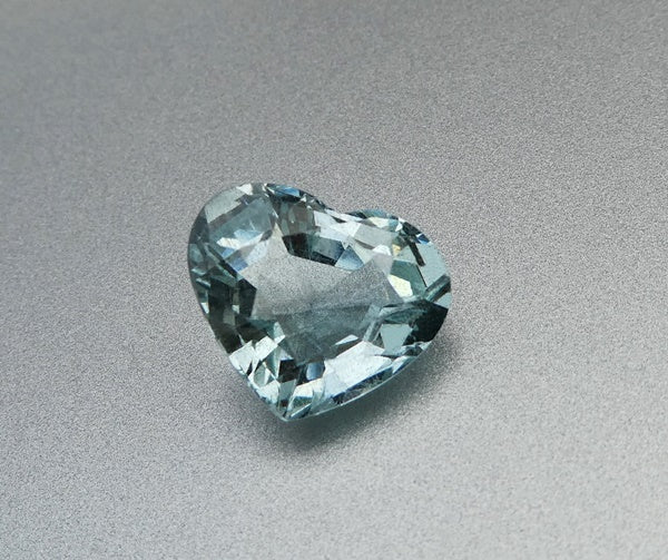 5.64CT UNTREATED DAZZLING HUGE HEART CUT 100% NATURAL AQUA BLUE AQUAMARINE