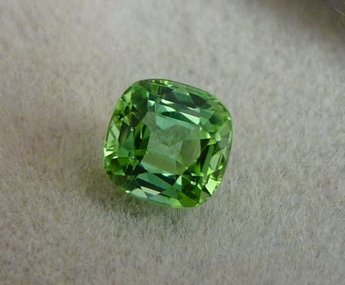 0.87CTS 希少なブルー グリーンの銅を含むパライバトルマリン