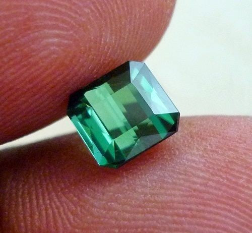 1.21CT UNHEATED GORGEOUS 100% NATURAL GREEN BLUE TOURMALINE