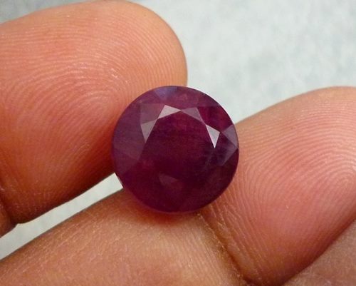11.49CT SPLENDID PURPLE RED ROUND RUBY