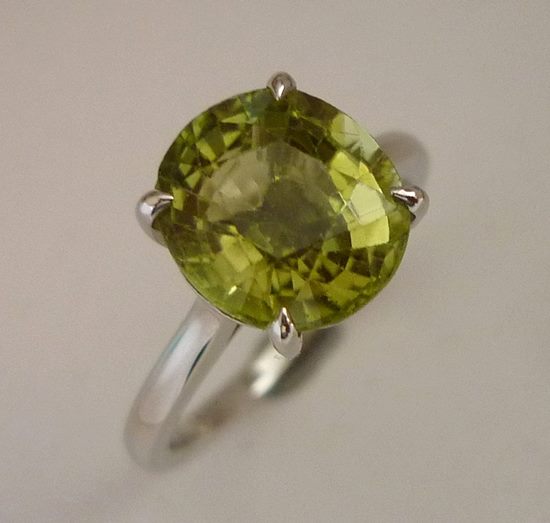 2.59 CT 認定天然イエロー グリーン トルマリン ソリティア ソリッド プラチナ リング