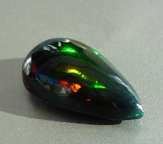 2.59CT UNHEATED RAINBOW STUNNER FLASHING 100% NATURAL BLACK OPAL