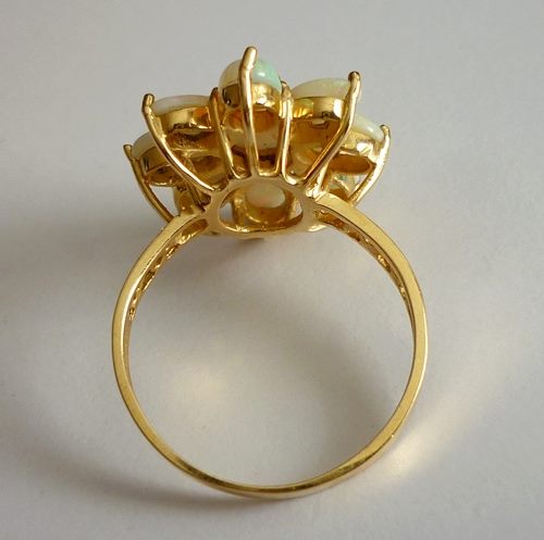 2.70 カラットのゴージャスなマルチカラー オパール 14K ソリッド イエロー ゴールド リング