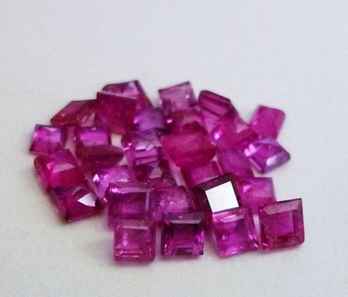 5.23CT GLOWING VERY BEAUTIFUL RED RUBY LOT