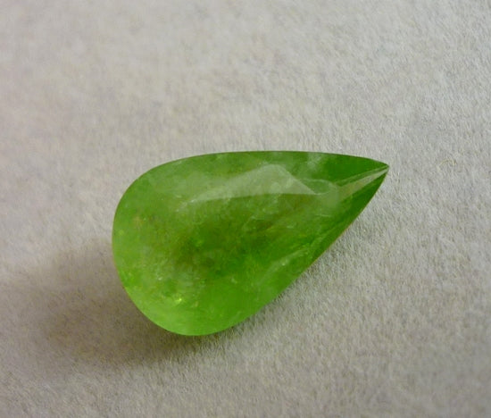 4.40CT UNHEATED HUGE 100% NATURAL GREEN COPPER BEARING PARAIBA TOURMALINE