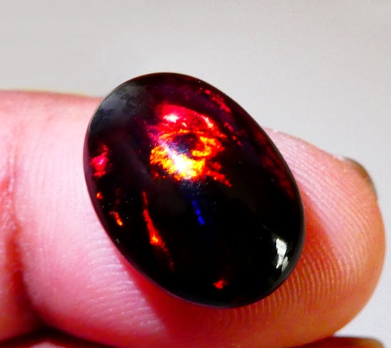 4.97CT UNHEATED RAINBOW STUNNER FLASHING 100% NATURAL BLACK OPAL