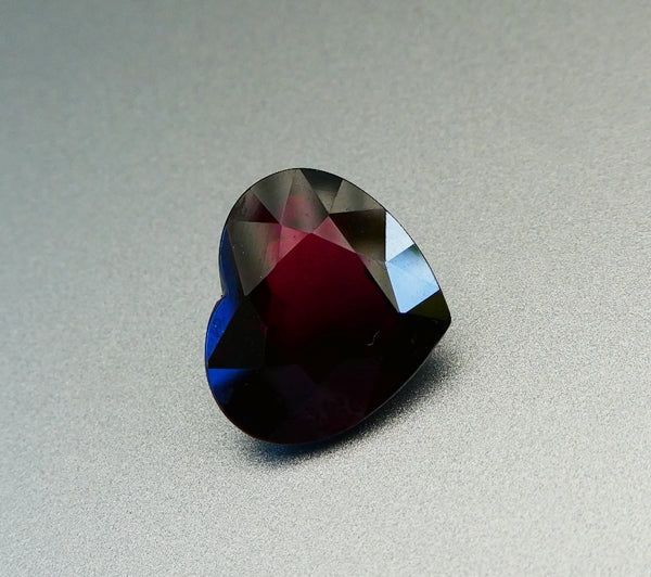 6.00CT EXCELLENT HUGE HEART RASPBERRY PINK 100% NATURAL RHODOLITE